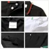 Designer Men's Polo Shirt Luxury Italienska herrkläder Kort ärm Fashion Casual 100% Cotton Men Summer T-shirt Finns i olika färger och storlekar M-3XL