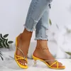 Sandálias femininas sapatos à venda 2023 verão senhoras casual deslizamento-em chinelos moda bling thinhigh saltos estilo britânico feminino