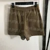 Elastiska midja kvinnor shorts byxor sexiga mini korta byxor designer elegant charmiga shorts212i