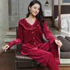 Vêtements de nuit pour femmes 2pcs velours dentelle pyjamas ensemble automne hiver velours lingerie femmes v-cou pyjama costume femme nuisettes vêtements de maison