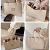 Bolso de diseñador Bolsos de hombro Bolso de mano Totes Bolsos de lujo Moda para mujer Manija cruzada Clásicos Cuero real de primera calidad Gran capacidad El mejor regalo de Navidad 018