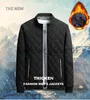 Męskie kurtki 2023 Zupełnie nowy szczupły płaszcz jesienna zimowa kurtka bombowca męska wzór polaru wyłożona swoboda kurtka mody mody ubrania j231010