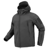 Jaquetas masculinas Tubarão Soft Shell Jaqueta Tática Militar Homens À Prova D 'Água Quente Windbreaker Roupas do Exército dos EUA Inverno Grande Tamanho Homens Camuflagem Jaqueta 231010