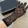 Mitaines de luxe en dentelle et Tulle pour femmes, charmants gants de mariée brodés, à la mode, pour fête de conduite, noir, Beige, 2 couleurs, 3531