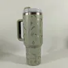 Gobelet réutilisable à imprimé de vache de 40 oz avec poignée et paille, tasse de bière de grande capacité, bouteille d'eau, revêtement en poudre, tasse de camping en plein air GF1010