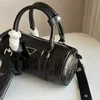 Autumn Nowy produkt skórzany ręczny cylinder moda Wysoka wersja na ramię Crossbody Damskie sklepy torebki są 95% zniżki