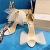 Designer sommar sandal klänning skor kvinnor båge trimmade stilett klackar fest bröllop brud