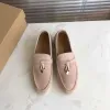 Women Mężczyźni Ubierz buty T-Quality Cashmere Projektanci Klasyczne klamry okrągłe palce płaskie pięta Wygoda Four Seasons Women Factory Shoe 35-47