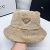 Cappello da donna autunno inverno nuovo imitazione pelo di coniglio triangolo invertito stile stella pescatore versatile e caldo