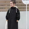 Familjsmatchande kläder 312 år gammal vinter- och hösten Childrens Coat Medium Längd ylle fashionabla huva kläder för pojkar flickor 231010