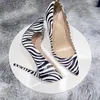 Kleidschuhe 2023 Frauen Pumps Klassisch Sexy 12 cm 10 cm 8 cm spitze Zehen Heigh Heels Weiß Zebra Muster Leder Party Hochzeit