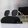 2023 Hot New Luxury Designer Brand Square Solglasögon Designer Solglasögon Högkvalitativ Eyeglass Kvinnor Glasögon Womens Sun Glass UV400 Lens Unisex med Box 042