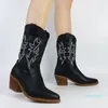 Cowboy -Knöchel weiße Stiefel für Frauen Cowgirl Fashion Western Stiefel Frauen gestickt lässig