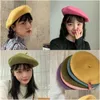 Beralar Beretler Bahar Sonbahar Kadın Şapka Yün Fransız Sanatçı Tarzı Saf Renkli Kızlar Beret Klasik Vintage Zarif Bayanlar Tüm Maç Modası DHQP5
