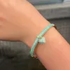 Bracelet ThreeGraces Élégant Bleu Turquoise CZ Pierre Plaqué Or Amour Coeur Forme Manchette Ouverte Pour Les Femmes Bijoux De Fête De Mariage B085