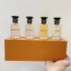 Le plus récent parfum de luxe 4cps 7pcs coffret cadeau California Dream City Of Stars Rose Des Vents Apogee Le Jour Se Leve Parfum bonne odeur Spray de parfum de haute qualité