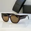 Top qualité 1: 1 Designer Lunettes de Soleil à la mode pour hommes et femmes cadre en feuille cadre irrégulier fête sur la plage lunettes de soleil dégradées de vacances décontractées avec boîte SPRA09F