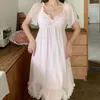 女性用スリープウェアビクトリア朝のヴィンテージナイトガウン刺繍妖精の夜のドレス女性夏の甘いメッシュスリーブローブナイトウェア