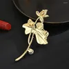 Spille 2023 Elegante Lotus Pond Moonlight Donne Spilla Perla d'acqua dolce naturale Rame Micro-zircone Broche Pin Corpetto Regalo per gli amici