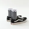 Мужские носки, модные стильные носки в стиле Харадзюку, забавные клетчатые черные и белые носки в клетку, уличный хип-хоп, скейтборд, унисекс