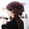 Bérets 2023 Chapeau d'hiver avec naturel pour femmes russes classiques casquettes de luxe oreille rabat noël