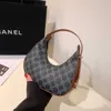 Sac à bandoulière Simple et à la mode pour femmes, sac à bandoulière de loisirs, nouvelle lune, à la mode, printemps 2023, 95% de réduction sur la liquidation, vente en gros