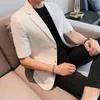 Garnitury męskie 2023 Summer pół -rękaw Slim Fit Business Casual Sull Kurtka Solid Kolor Plaid Blazers Office Wedding Bankiet Sukienka Tuxedo