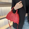 Designertas Gepersonaliseerde Bat Handtas voor Dames 2023 Nieuwe Zomer Geborduurde Effen Kleur Schouder Populaire Trend Crossbody