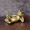 Decorative Objects Figurines Retro Brass Meditate Zen Buddhism Frog Statue Small Ornament Copper Animal Sculpture Incense Home Desk Decoration Tea Pet 231009