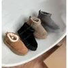 Bottes de neige Cloudbust Chaussures surdimensionnées Thunder Knit Luxe Designer Semelle en caoutchouc léger 3D 2022 Arrivée Hommes Femmes Big