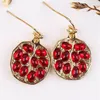 Lampadario pendente Vintage Orecchino a goccia in pietra rossa fresca Interessante set di gioielli con orecchini color oro a forma di melograno per le donne 293f
