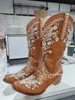 Stiefel Bonjomarisa Ladies Plattform Chunky Cowboy Stickerei Slip auf westlichen Stiefeln Frauen, die florale Freizeit Freizeit Ridding Boots 231009 nähen