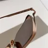 Neues Modedesign, quadratische Sonnenbrille X125, sehr detaillierter Metallrahmen, Retro, einfacher und beliebter Stil, Outdoor-UV400-Schutzbrille, Top-Qualität