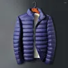 Herrjackor ultralätt ner jacka Slim Loose Warm Winter Puffer Hooded Coats Stand Collar dragkedja Kort kappa Ytterkläder plus storlek