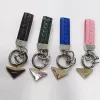 Tasarımcı Keychains Erkek Kadın Araba Anahtar Zincirleri Keyasyon severler Anahtarlık gerçek deri örgü kolye anahtar halka aksesuarları tornavida ile mf