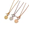 Mode luxe femmes bijoux collier en or Simple polyvalent lettre ronde Style OT boucle chaîne conception élégante charmante dame Designer petit pendentif exquis