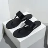 Sandálias de slides metálicos Designer Slides Luxo Flip Flops Chinelos para Mulheres Casual Praia Caminhada Sandália Plana Moda Baixo Salto Chinelo Sapatos Tamanho 37-42