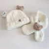 Bérets 2pcs hiver peluche bébé chapeau écharpe ensemble ours mignon enfants enfants chauds bonnet pour filles garçons style coréen