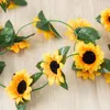 Dekorativa blommor konstgjorda solros Garland Fake Silk Flower Vine Rattan Green Leaves Fabric Floral Head For Wedding Table Home Party