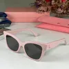 Óculos de sol quadrados para mulheres designers Occhiali Sole Quadrati Da Donna Di Lusso Lazer Turismo Personalizado Mu 02zs 5QXY