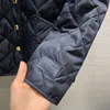 Мужские черные пуховые куртки вниз по одежде Parkas.