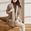 Misturas de lã feminina 2023 primavera e outono edição coreana cardigan versátil listra malha super bonita casaco moda alta qualidade top 231011