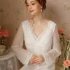 Vêtements de nuit pour femmes Fée Femmes Col V Nuisette Romantique Princesse Vêtements De Nuit Douce Dentelle Longue Robe De Nuit Vintage Modal Solide Couleur Chemise De Nuit