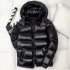 Piumino Monclair da uomo di design Moda Puffer Parka Uomo Donna Tendenza invernale Giacche a vento in cotone caldo da esterno