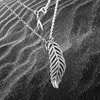 Flashing Light Feather Cz Diamond Necklace för 925 Sterling Silver High Quality Ladies Pendant Halsband med Original Box5451532