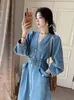 Casual klänningar för kvinnor 2023 Autumn V-ringning Temperament Cowboy Loose Solid Robe Korean Fashion Mångstil A-line lång klänning