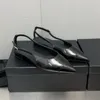 Spring/Summ Modne Sandały Klasyczny projektant Niski pięta Seksowne spiczaste lakierowe skórzane buty damskie