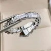 Desingers-Ring für Männer und Frauen, Breite und schmale Version, offene Luxus-Ringe, leicht zu verformen, Damen-Silber, Schlangenplattierung, heller Knochen, vollständig, D349e