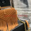 Ny toppdesigner Crossbody Bag Luxury Leather Fringe Postman Frosted Imitation Deer Velvet V Chain Classic Fashion Classic Atmospic Shoulder Bag