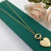 2022 Designer Necklace Set Earrings For Women Luxurys Designers Gold Necklace Heart Earring Fashion Jewerly Gift With Charm D22021267L